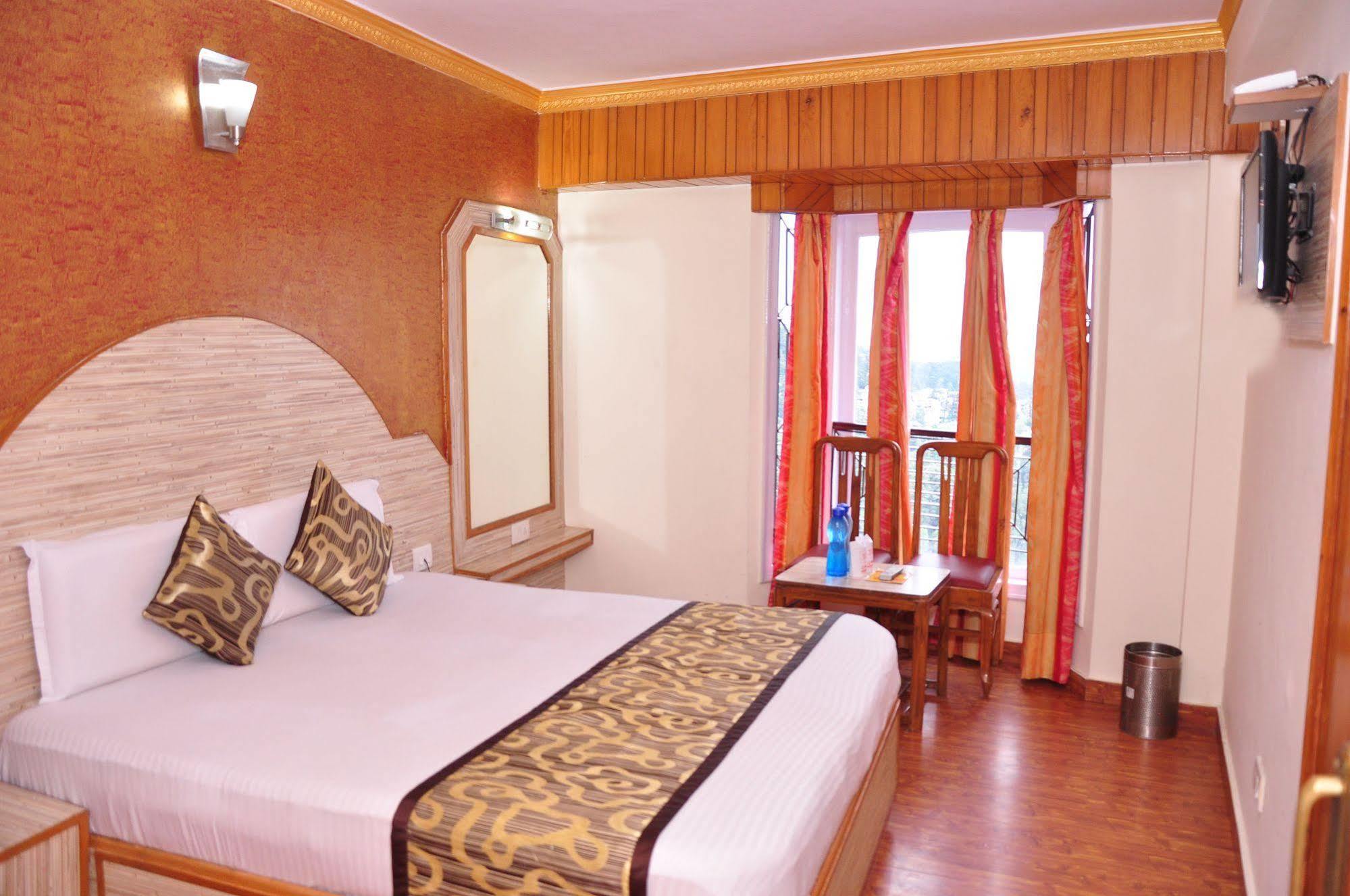 Hotel Sidharath Shimla Exteriör bild